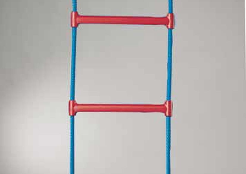 Rope ladder made of hercules rope with synthetic rungs