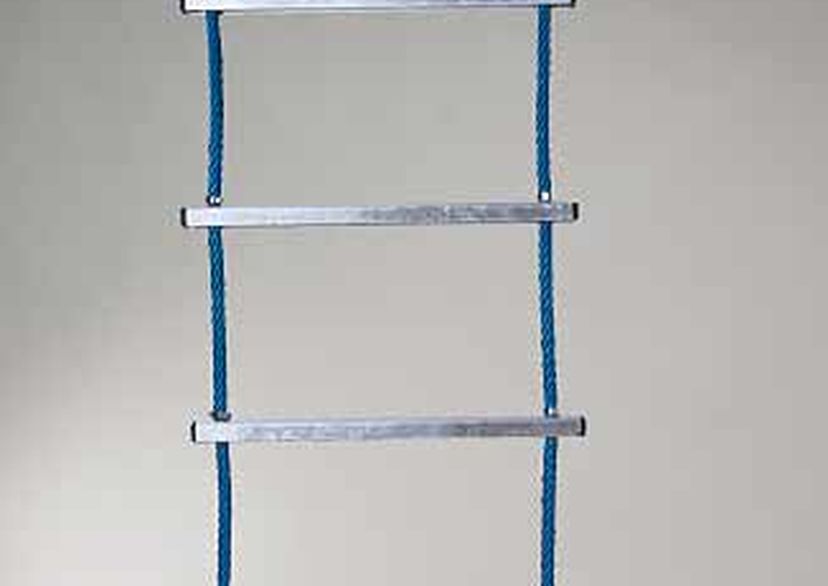 Rope ladder made of hercules rope with aluminium rungs