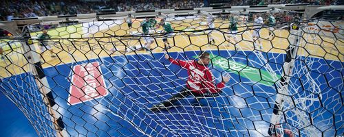 Kameraoptimiertes Handballtornetz für die Bundesliga Kameraoptimiertes Handball-Tornetz für die Bundesliga