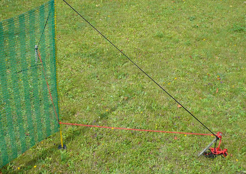 Fence, green, with ground sleeve, outside picture