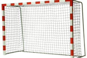 Goal net made of polyethylene