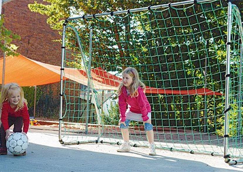 Mini goal net made of polypropylene