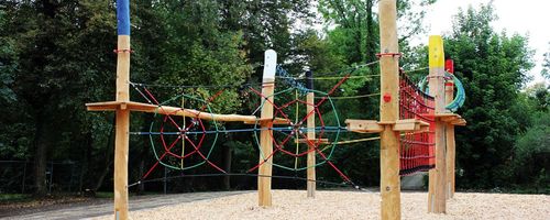 Attraction in the Four Seasons Park