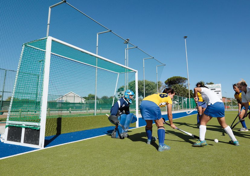 Female hockey player, playing outside