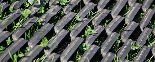Lawn-protection mat