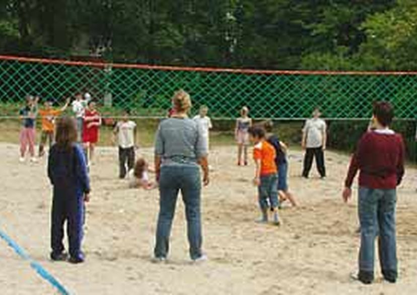 Volleyballnetz auf Sand